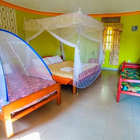 Crater Bay Cottages Kabale 외부 사진